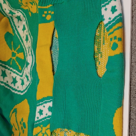 . HUMANSweaterS.Dog Sweater. M Green&YEllow. 2 SWEATERS.  SALE - Picture 5 of 5